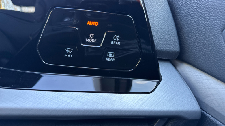 Volkswagen Golf 1.5 TSI Life 5dr Petrol Hatchback